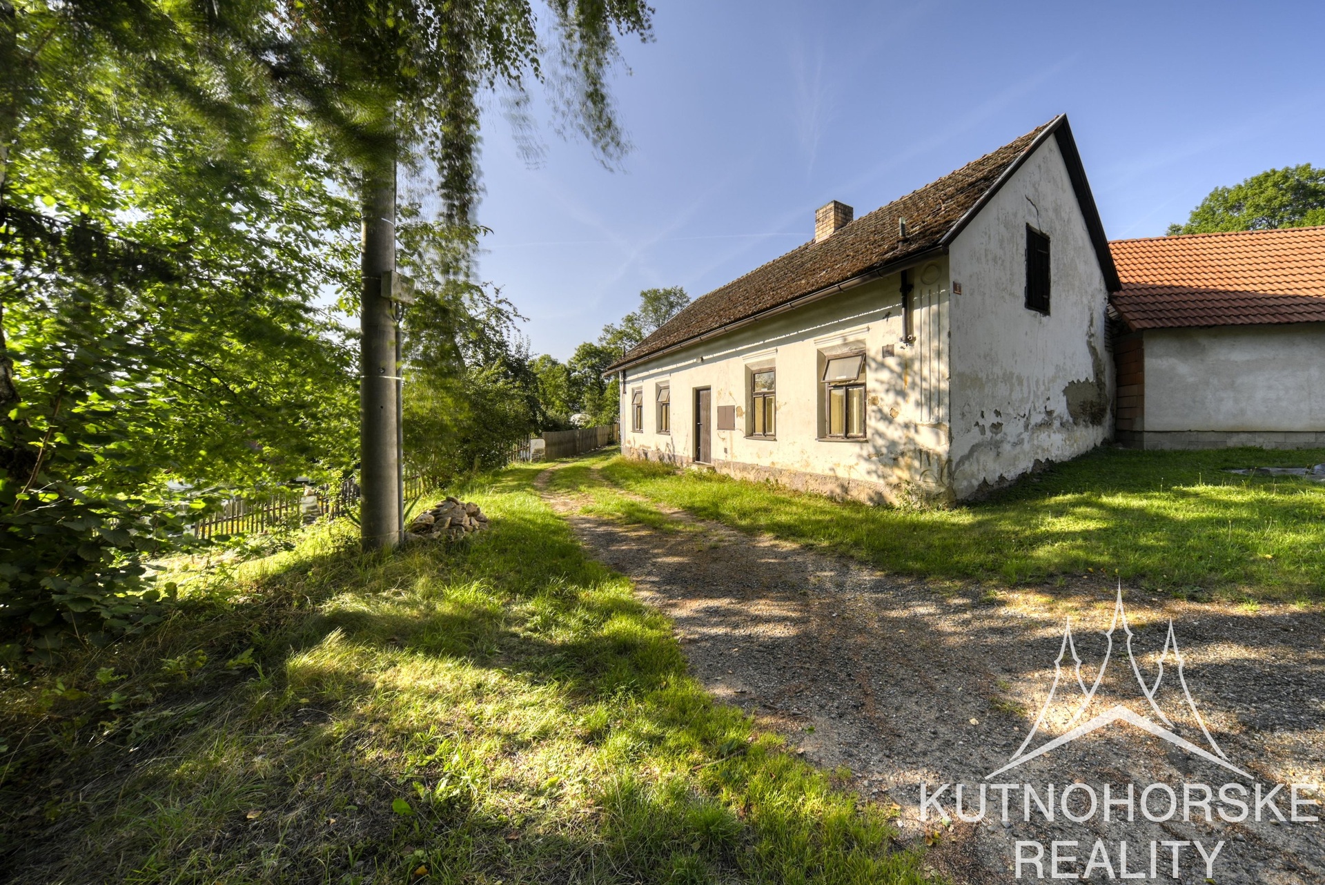 Prodej rodinného domu s pozemky v obci Milanovice – Pertoltice, okres Kutná Hora